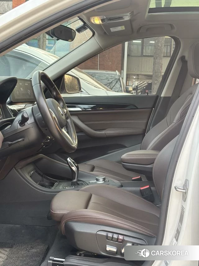 BMW X1 2022 Белый из Китая, фото 3