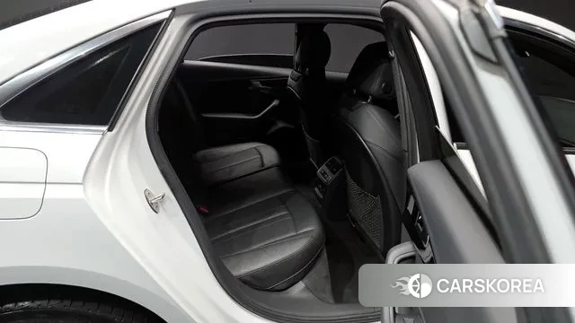 Audi A4 (B9) 2021 Белый из Кореи, фото 3