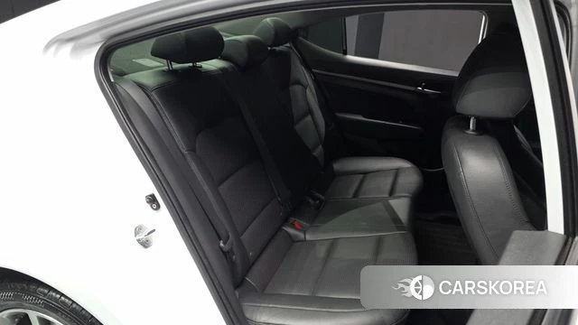 Hyundai Avante AD 2018 Белый из Кореи, фото 3