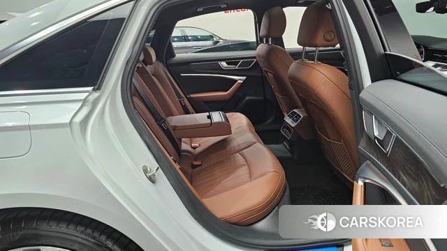 Audi A6 (C8) 2022 Белый из Кореи, фото 3