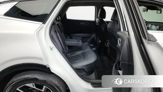 Kia Sportage 5th Generation 2022 Белый из Кореи, фото 3