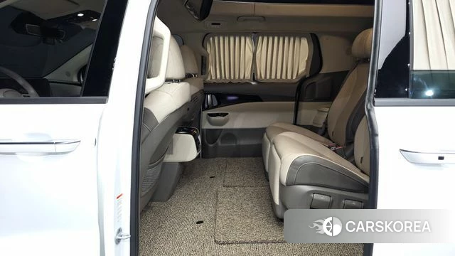 Kia Carnival 4th generation 2023 Белый из Кореи, фото 3