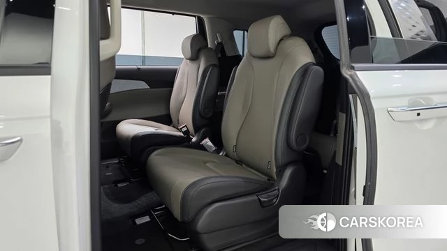 Kia The New Carnival 4th Generation 2025 Белый из Кореи, фото 3