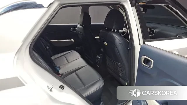 Hyundai Venue 2023 Белый из Кореи, фото 3