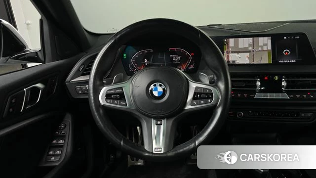 BMW 1 Series (F40) 2023 Белый из Кореи, фото 3