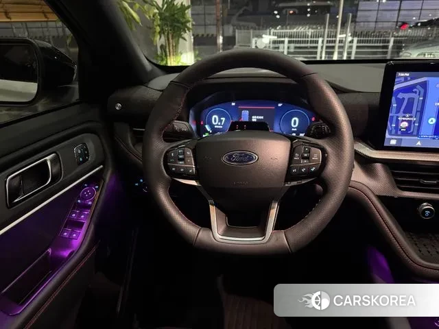 Ford Explorer 6th Generation 2025 Белый из Кореи, фото 3