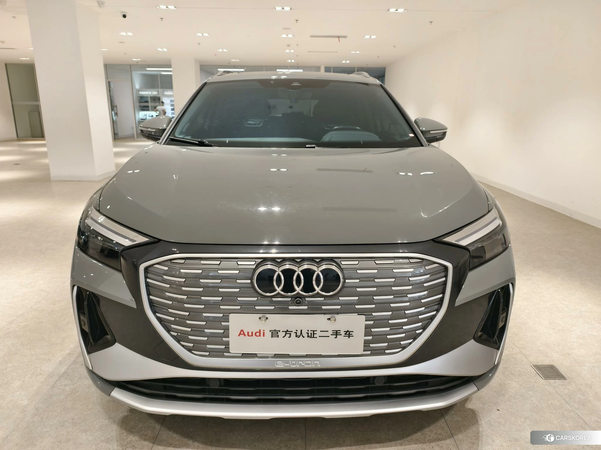 Audi Q4 e-tron 2023 Темно-серый из Китая, фото 3
