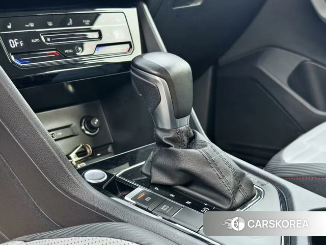 Volkswagen Tiguan X 2023 Темно-серый из Китая, фото 3
