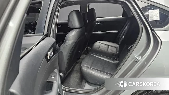 Kia The New K3 2nd generation 2024 Серый из Кореи, фото 3