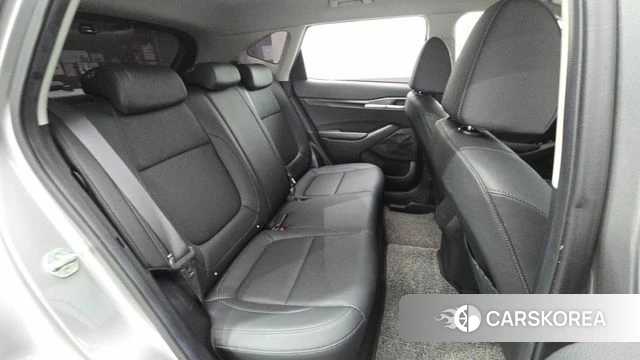 Kia Seltos 2021 Серебристо-серый из Кореи, фото 3