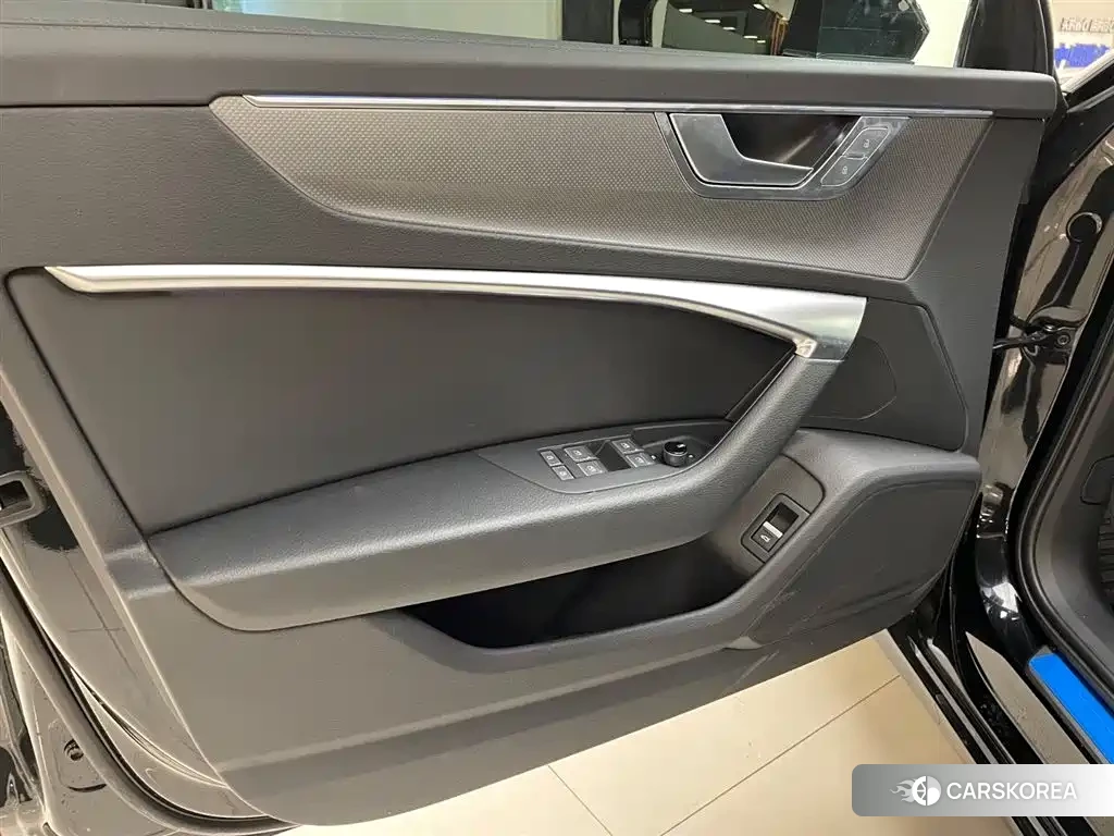 Audi A6L 2024 Черный из Китая, фото 3