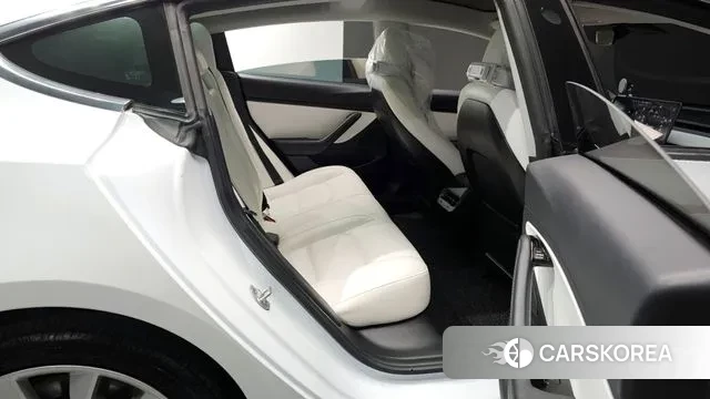 Tesla Model 3 2020 Белый из Кореи, фото 3