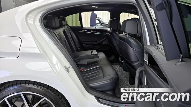 BMW 5 Series (G30) id 2678069 из Кореи 3