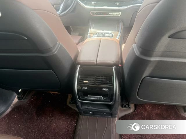 BMW X7 2023 Черный из Китая, фото 3