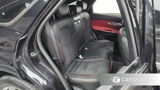 Genesis GV70 2022 Черный из Кореи, фото 3