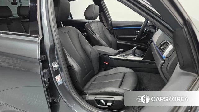 BMW 3 Series (F30) 2018 Серый из Кореи, фото 3