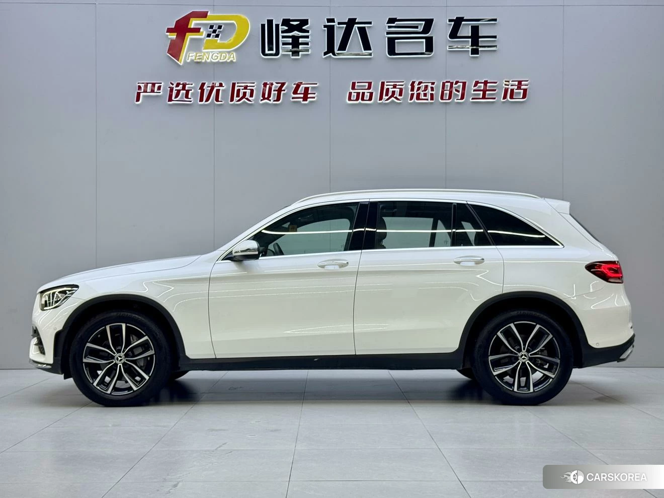 Mercedes-Benz GLC 2022 Белый из Китая, фото 3