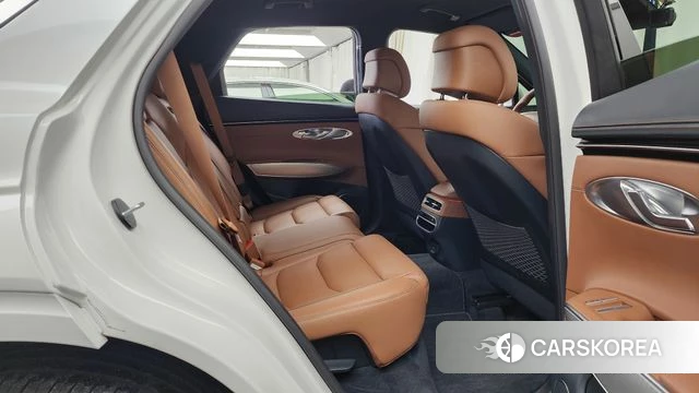 Genesis GV70 2023 Белый из Кореи, фото 3