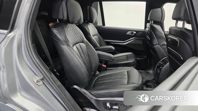 BMW X7 (G07) 2023 Серый из Кореи, фото 3