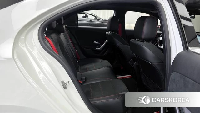 Mercedes-Benz A-Class W177 2021 Белый из Кореи, фото 3