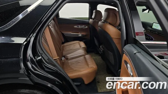 Genesis GV70 2023 Черный из Кореи, фото 3