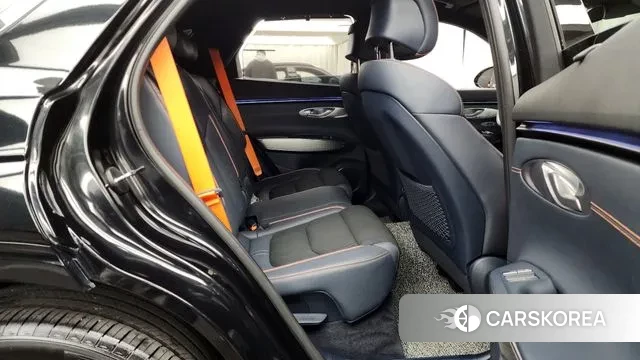 Genesis GV70 2024 Черный из Кореи, фото 3