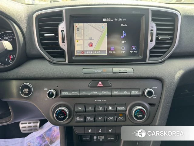Kia Sportage 4th Generation 2018 Белый из Кореи, фото 3