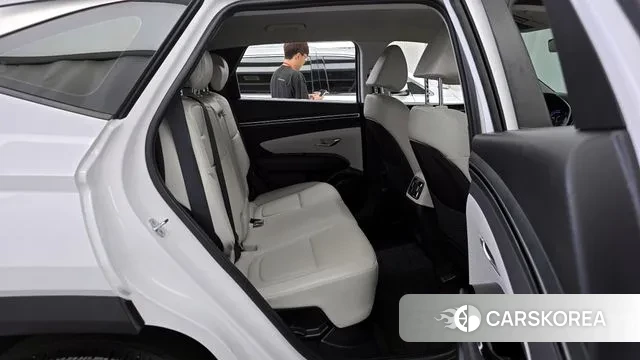 Hyundai Tucson Hybrid (NX4) 2021 Белый из Кореи, фото 3