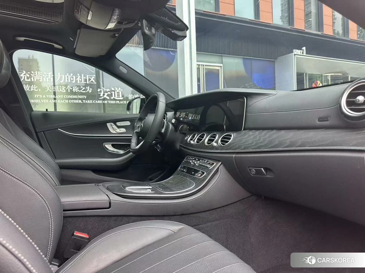 Mercedes-Benz E-class (imported) 2020 Красный из Китая, фото 3