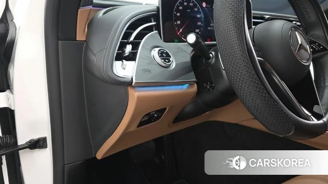 Mercedes-Benz E-Class W214 2024 Белый из Кореи, фото 3