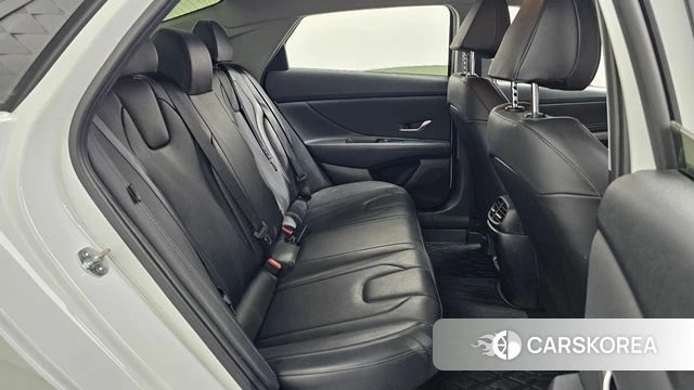 Hyundai The New Avante Hybrid (CN7) 2024 Белый из Кореи, фото 3
