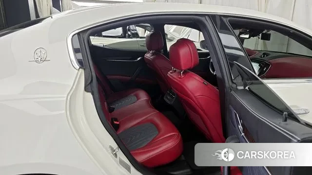 Maserati Ghibli 2019 Белый из Кореи, фото 3