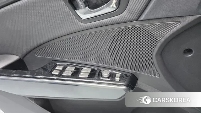 Ssangyong Tivoli Armor 2018 Белый из Кореи, фото 3