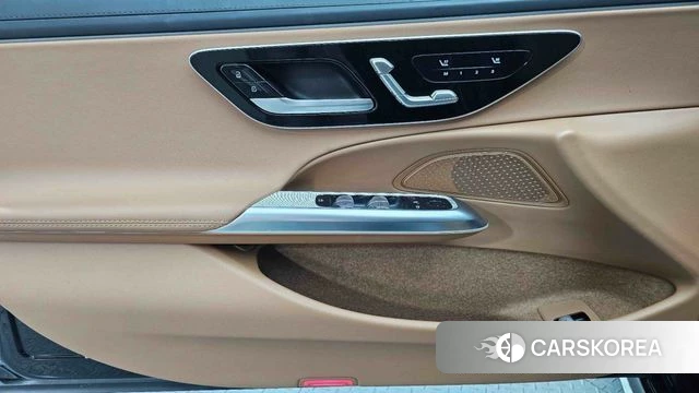 Mercedes-Benz E-Class W214 2024 Черный из Кореи, фото 3