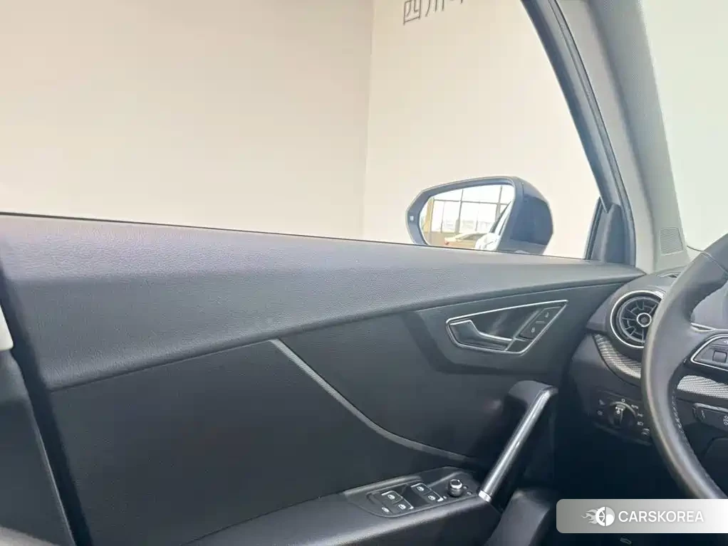 Audi Q2L 2021 Белый из Китая, фото 3