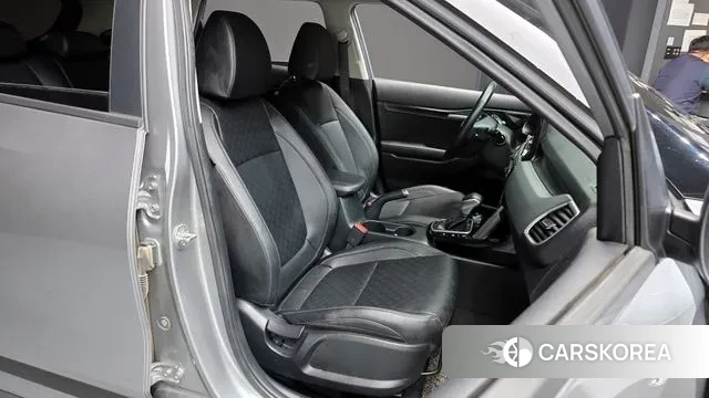 Kia Seltos 2021 Серый из Кореи, фото 3