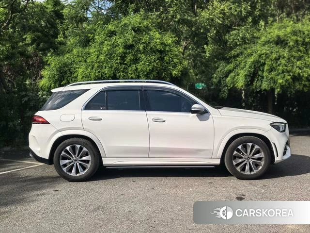 Mercedes-Benz GLE (import) 2023 Белый из Китая, фото 3