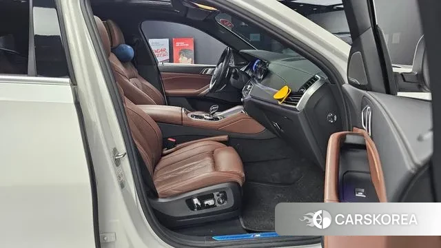 BMW X6 (G06) 2023 Белый из Кореи, фото 3