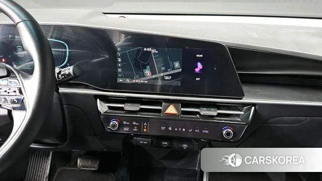 Kia Di Ol Nu Niro 2022 Белый из Кореи, фото 3