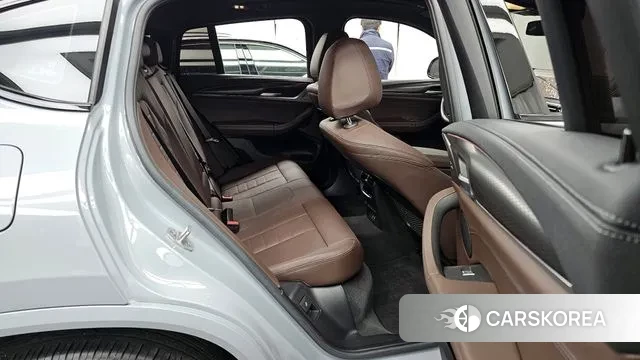 BMW X4 (G02) 2023 Серебряный из Кореи, фото 3