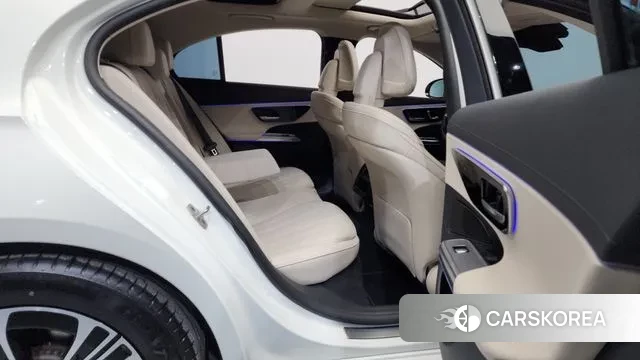 Mercedes-Benz E-Class W214 2024 Белый из Кореи, фото 3