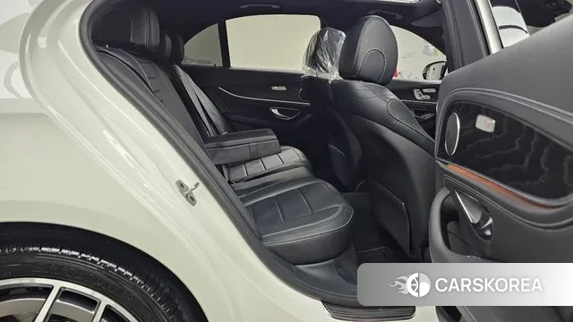 Mercedes-Benz E-Class W213 2020 Белый из Кореи, фото 3