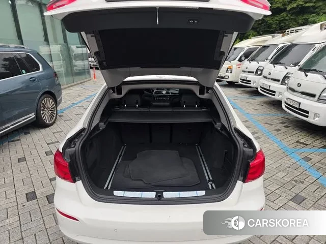 BMW 3 Series GT (F34) 2018 Белый из Кореи, фото 3