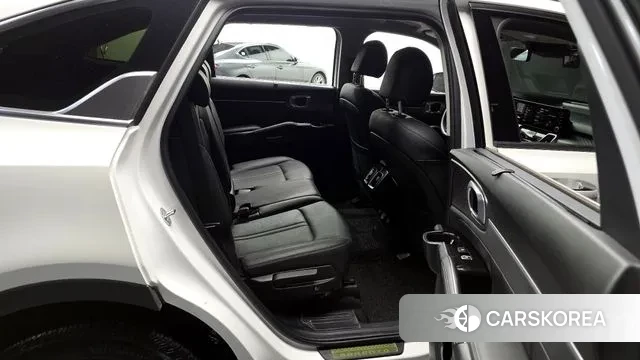 Kia Sorento 4th Generation 2023 Белый из Кореи, фото 3