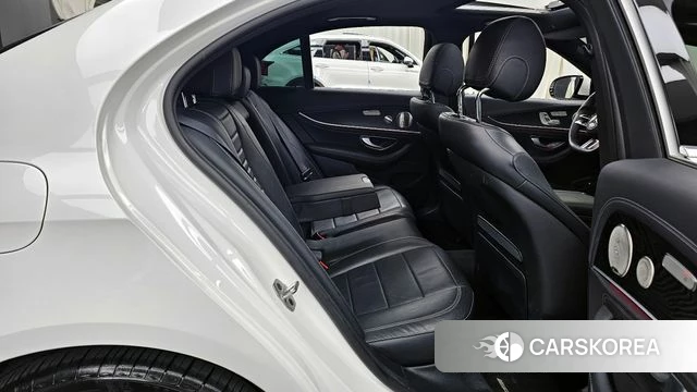 Mercedes-Benz E-Class W213 2021 Белый из Кореи, фото 3