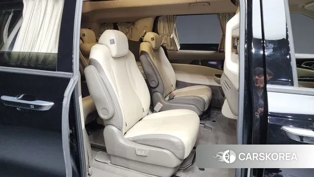 Kia Carnival 4th generation 2021 Черный из Кореи, фото 3