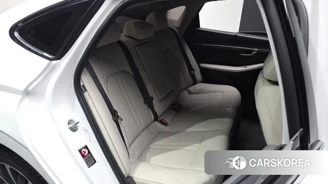 Hyundai Sonata (DN8) 2022 Белый из Кореи, фото 3