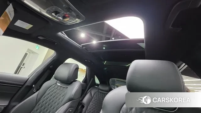 Genesis GV70 2023 Белый из Кореи, фото 3