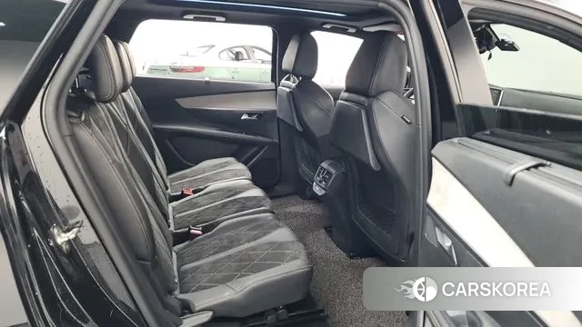 Peugeot 5008 second generation 2018 Черный из Кореи, фото 3