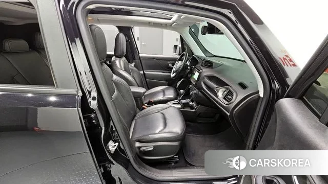 Jeep Renegade 2021 Черный из Кореи, фото 3